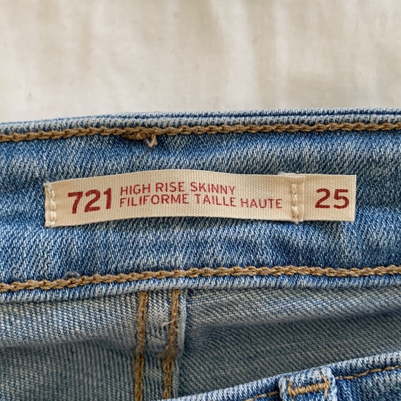Levi 721 high rise skinny, lighter wash, size 25 - Picture 3 of 4